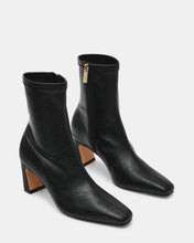 Carica l'immagine nel visualizzatore di Gallery, STEVE MADDEN STIVALE WILLAH
