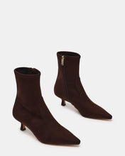 Carica l'immagine nel visualizzatore di Gallery, STEVE MADDEN STIVALE CHECKLIST
