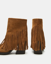 Carica l&#39;immagine nel visualizzatore di Gallery, STEVE MADDEN STIVALE PIA

