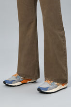 Carica l'immagine nel visualizzatore di Gallery, FLOWER MOUNTAIN YAMANO 3 GREY/ORANGE

