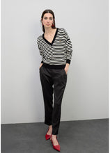 Carica l'immagine nel visualizzatore di Gallery, LOLA CASADEMUNT MAGLIA RIGHE

